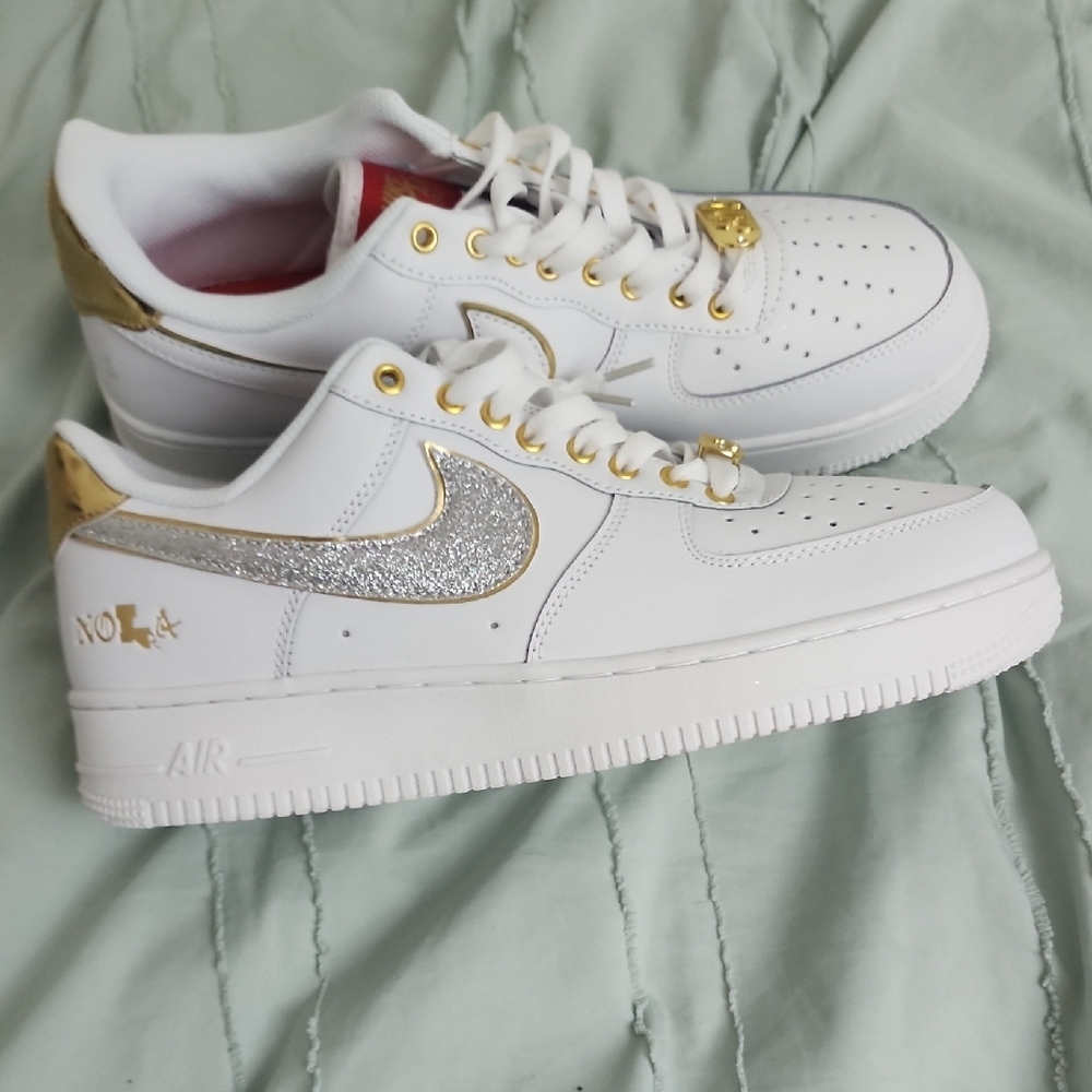 White and Gold Sneakers with Silver Accents